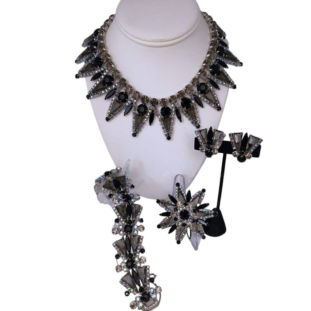 Vintage Juliana Pennant Parure, Black and Gray Rhinestones! Exquisite and Rare!